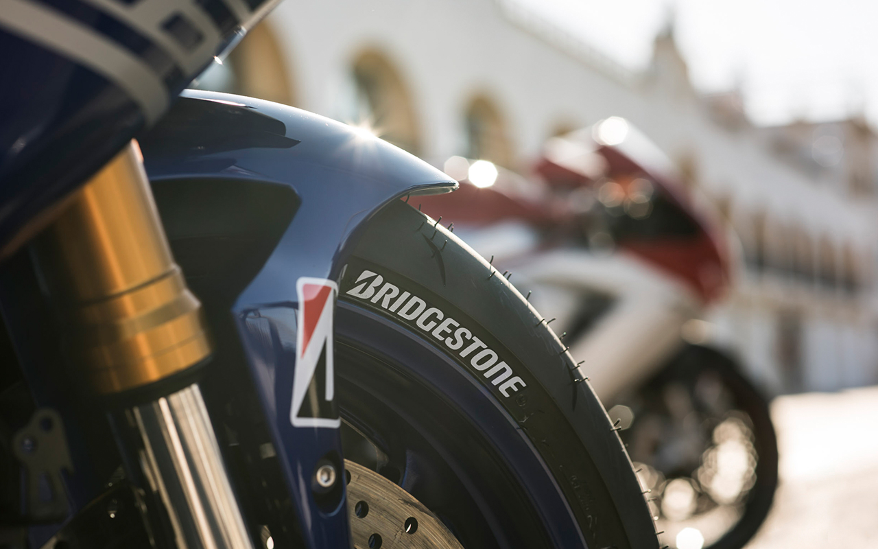 Battlax Racing R11