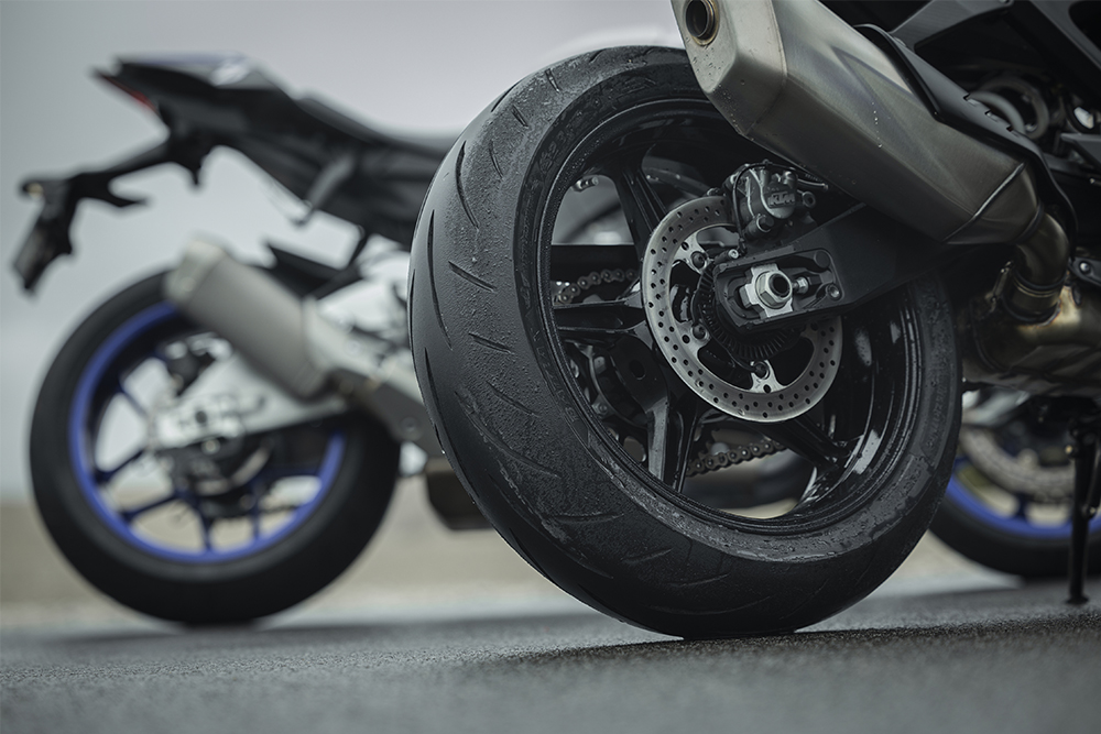 BATTLAX HYPERSPORT S23 close-up of rear tyre