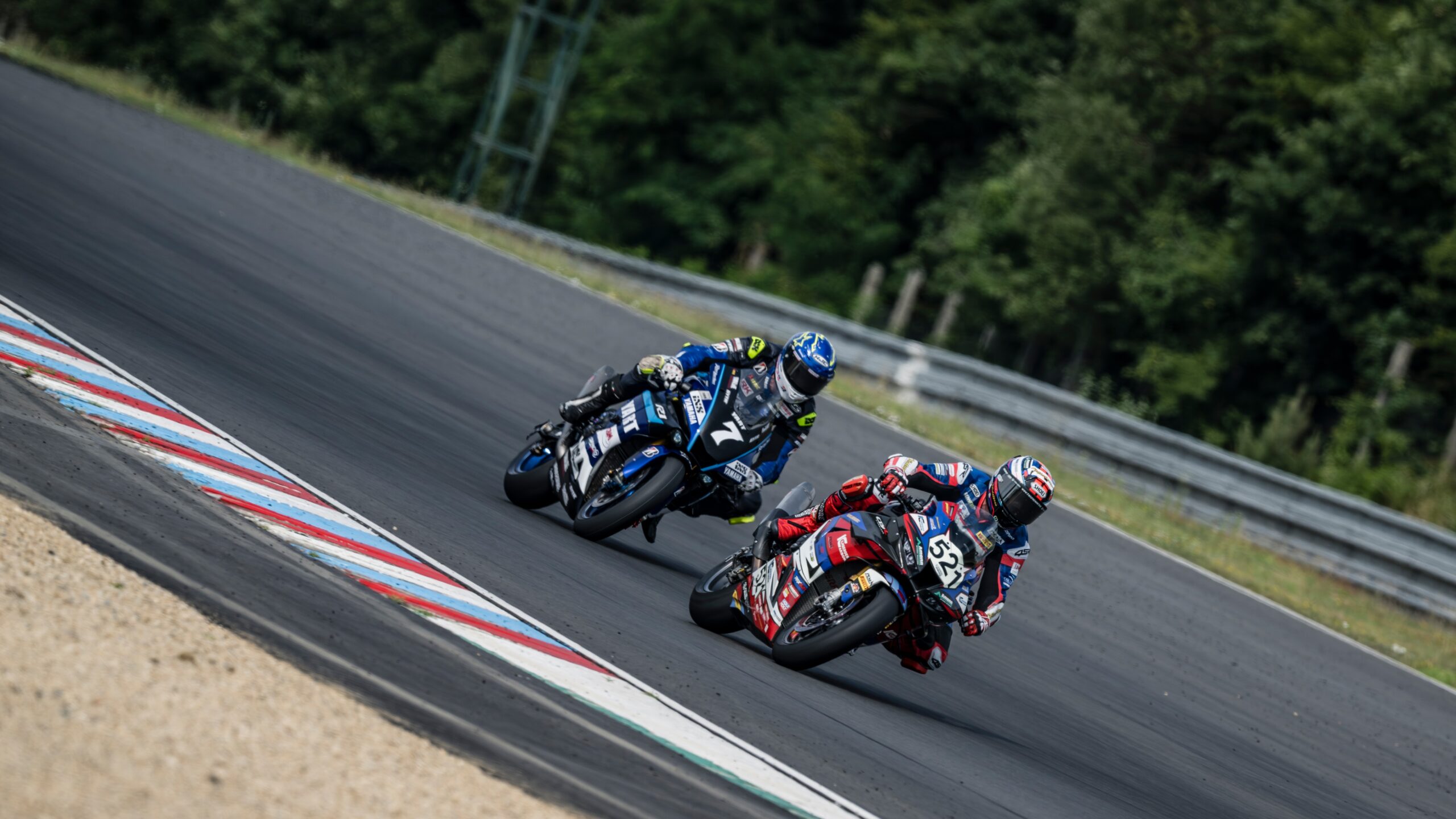 Wallpaper image in category Race